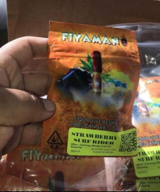 Fiyaman Carts Strawberry Surf Rider offers a sweet, fruity flavor with a smooth, relaxing experience, perfect for cannabis enthusiasts.